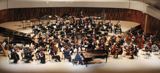 Прямой эфир концерта Национального филармонического оркестра России, дирижер – Дмитрий Матвиенко.