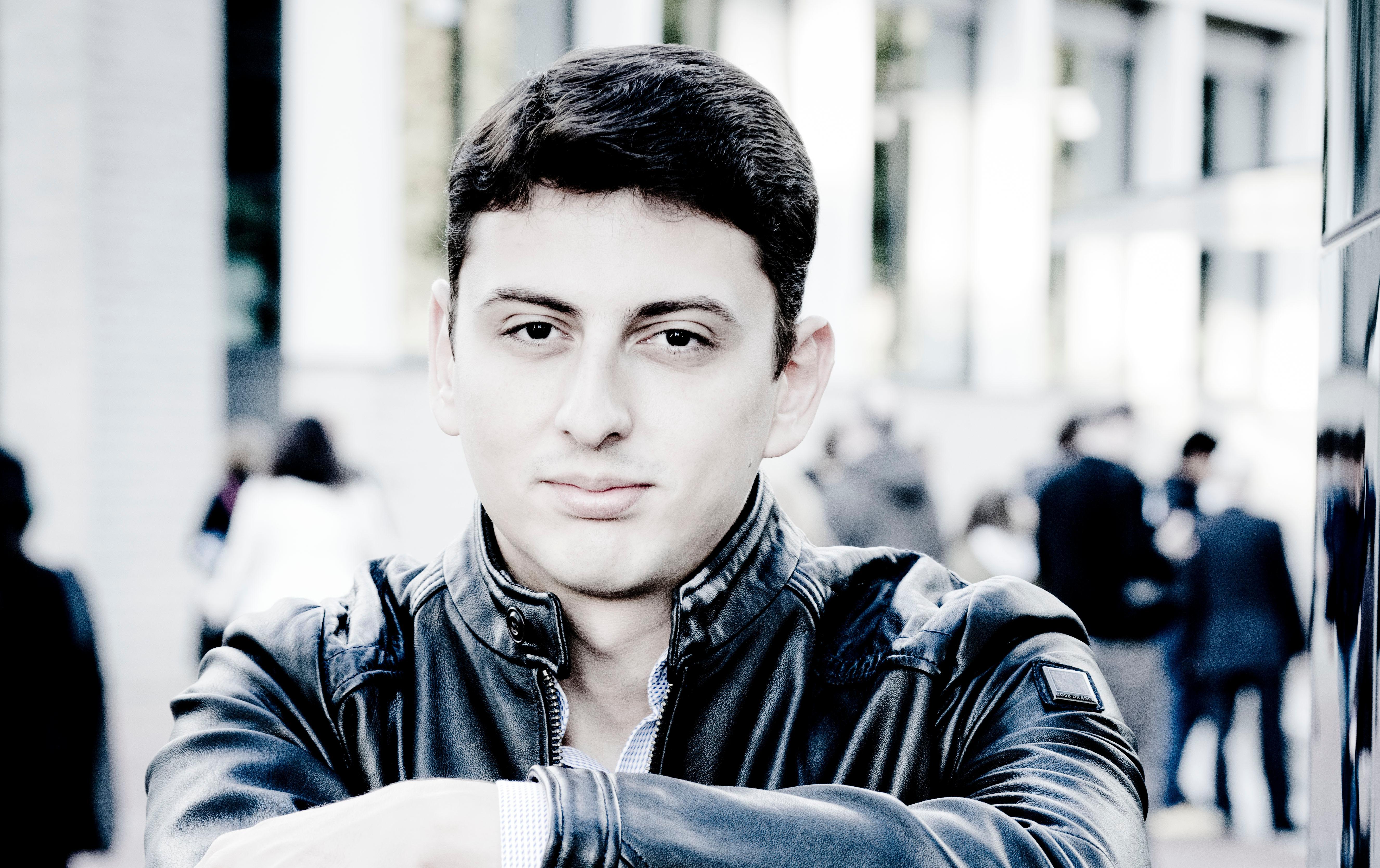 Narek Hakhnazaryan, cello Georgy Tchaidze, piano