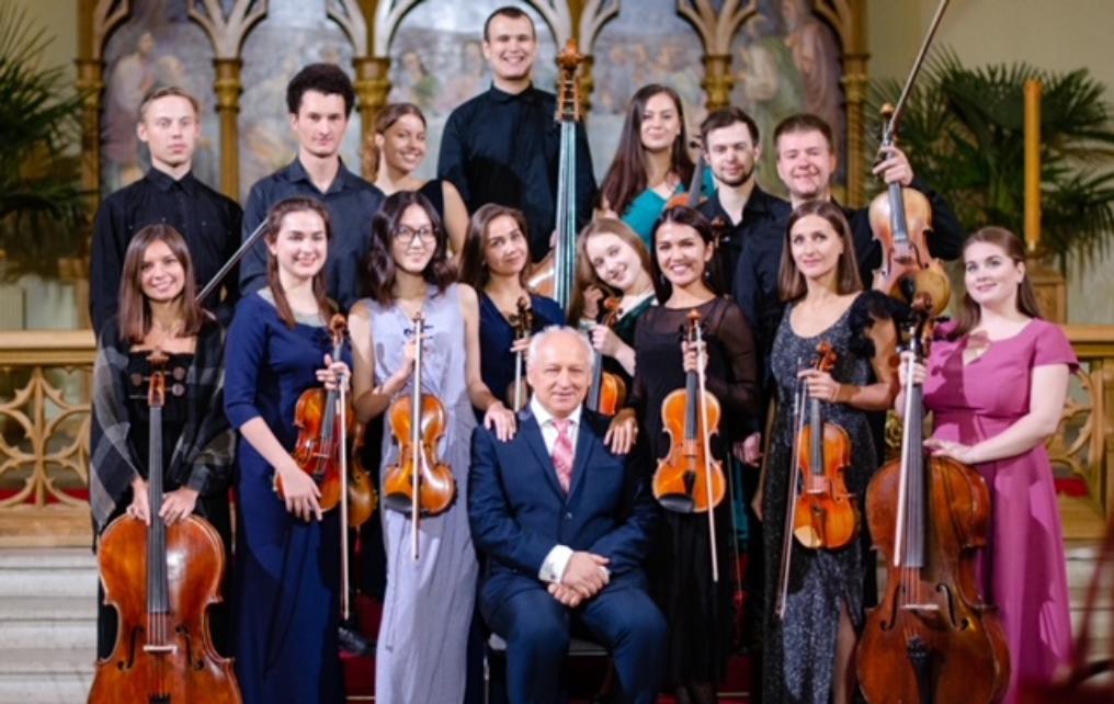 Moscow Youth Chamber Orchestra Valery Vorona, conductor 